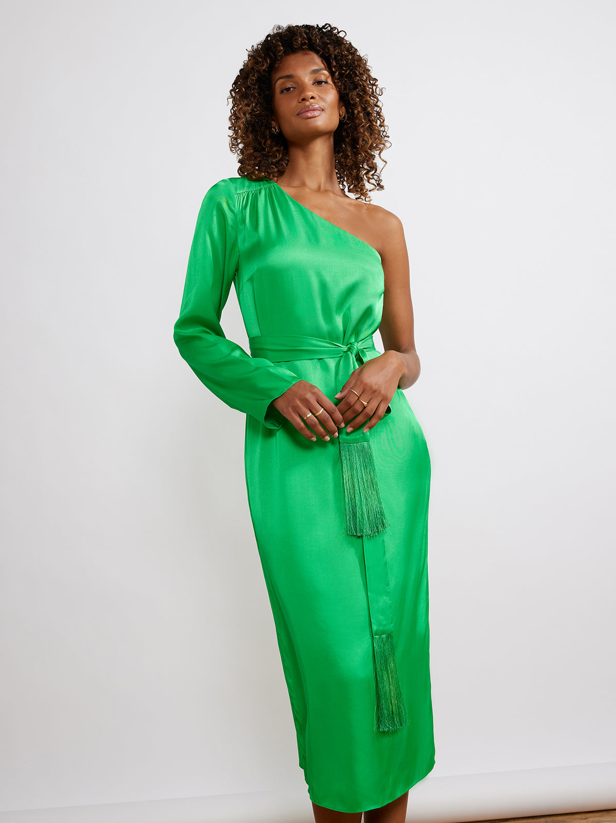 Green one outlet sleeve dress