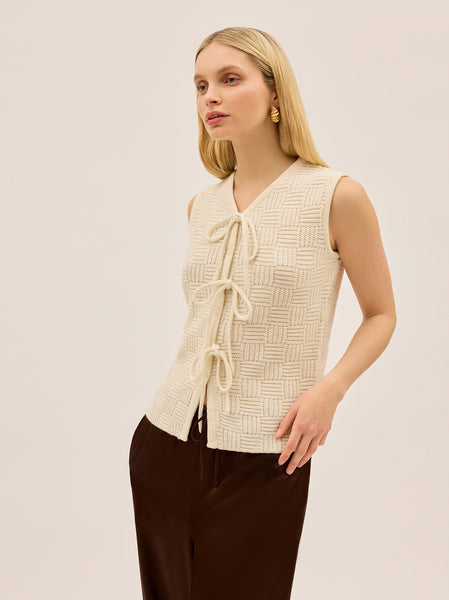 casey-ivory-knit-vest-by-kitri