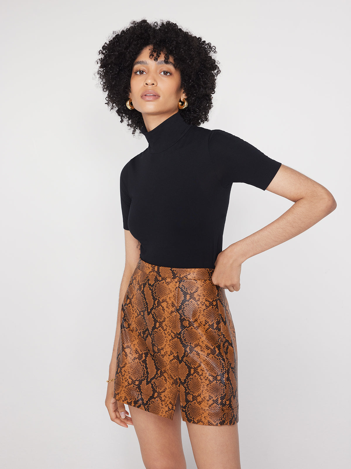 High end outlet snake print skirt