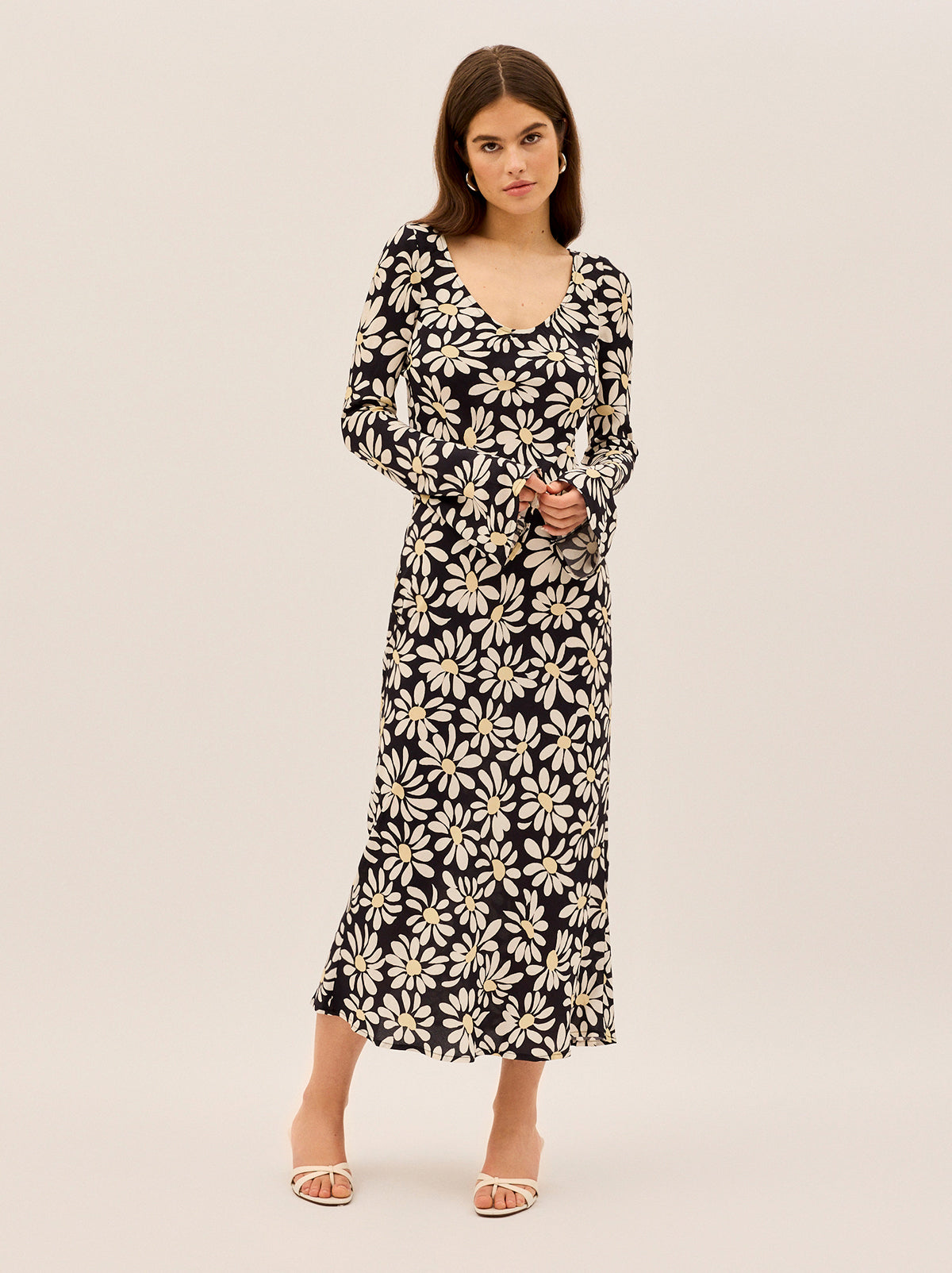 Velma Daisy Print Midi Dress | KITRI Studio
