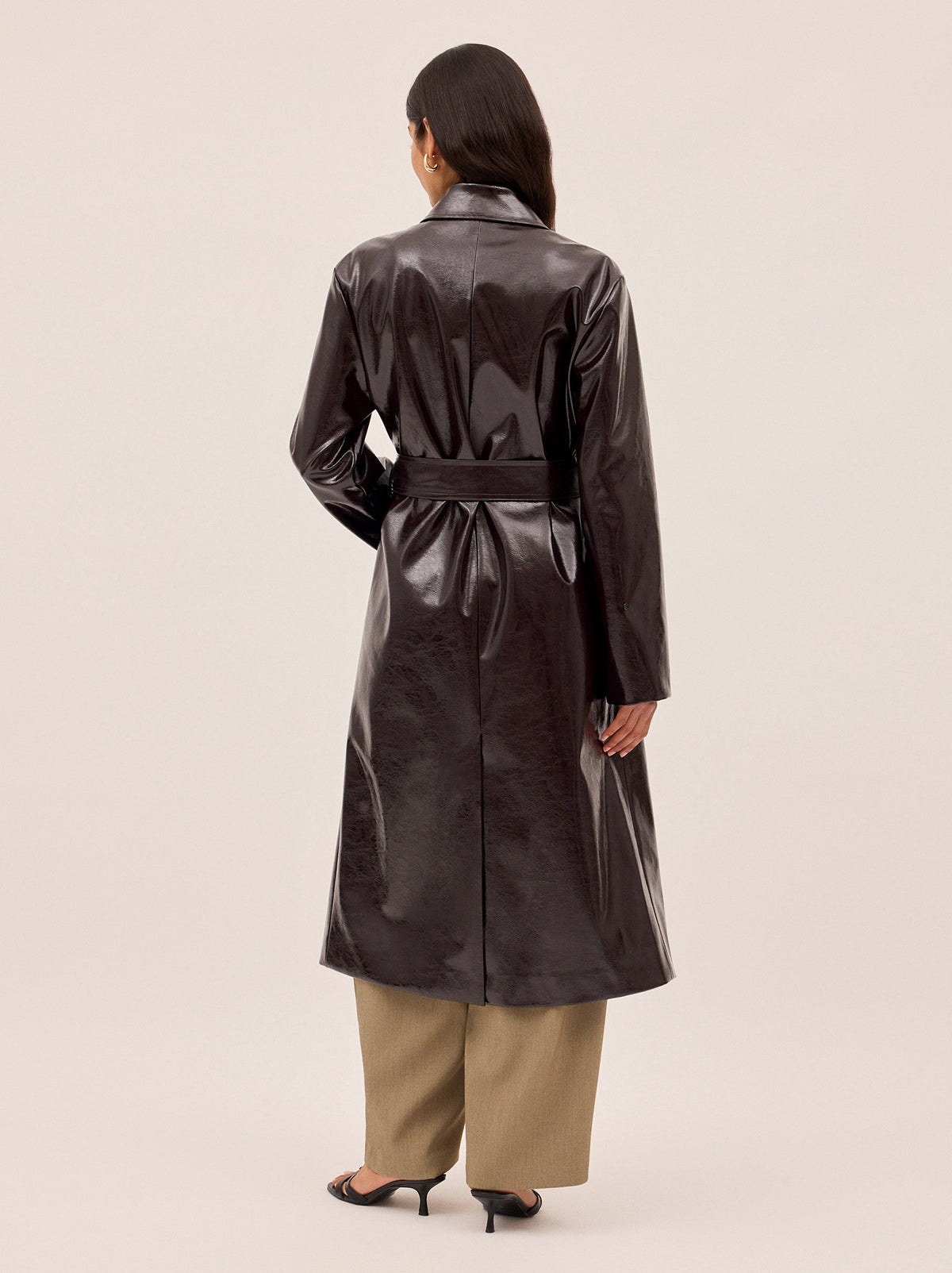 【新品】Dark Code ダークコード　15ポンド4oz Lara Dark Chocolate Vinyl Coat | KITRI Studio