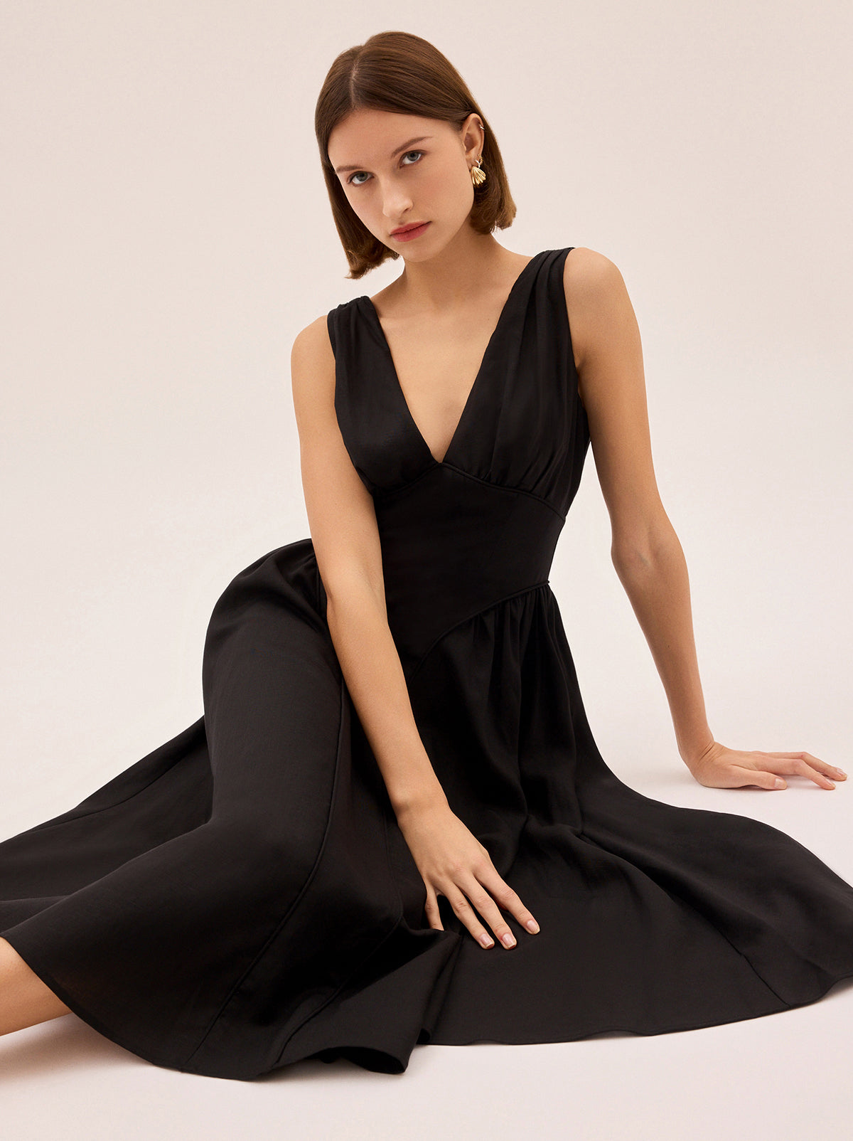 Laura Black Linen Blend Dress | KITRI Studio Laura Black Linen Blend Dress | KITRI Studio