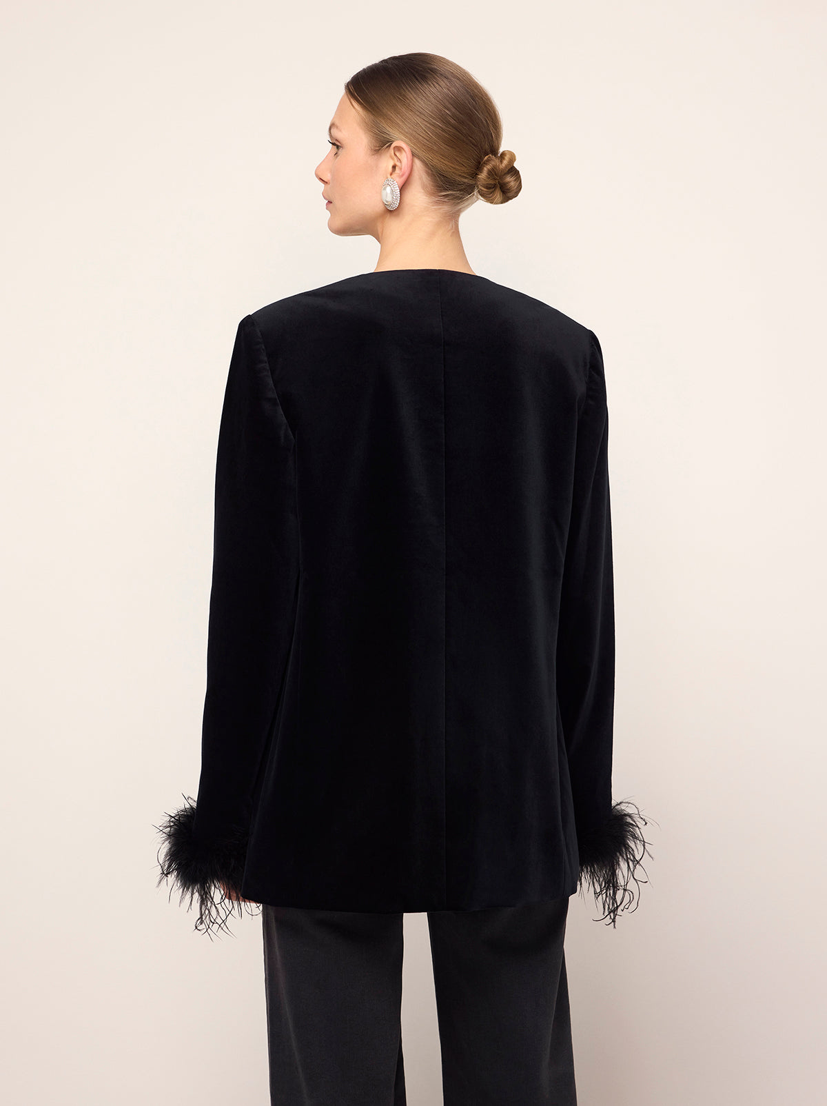 Petra black velvet feather jacket XL discount